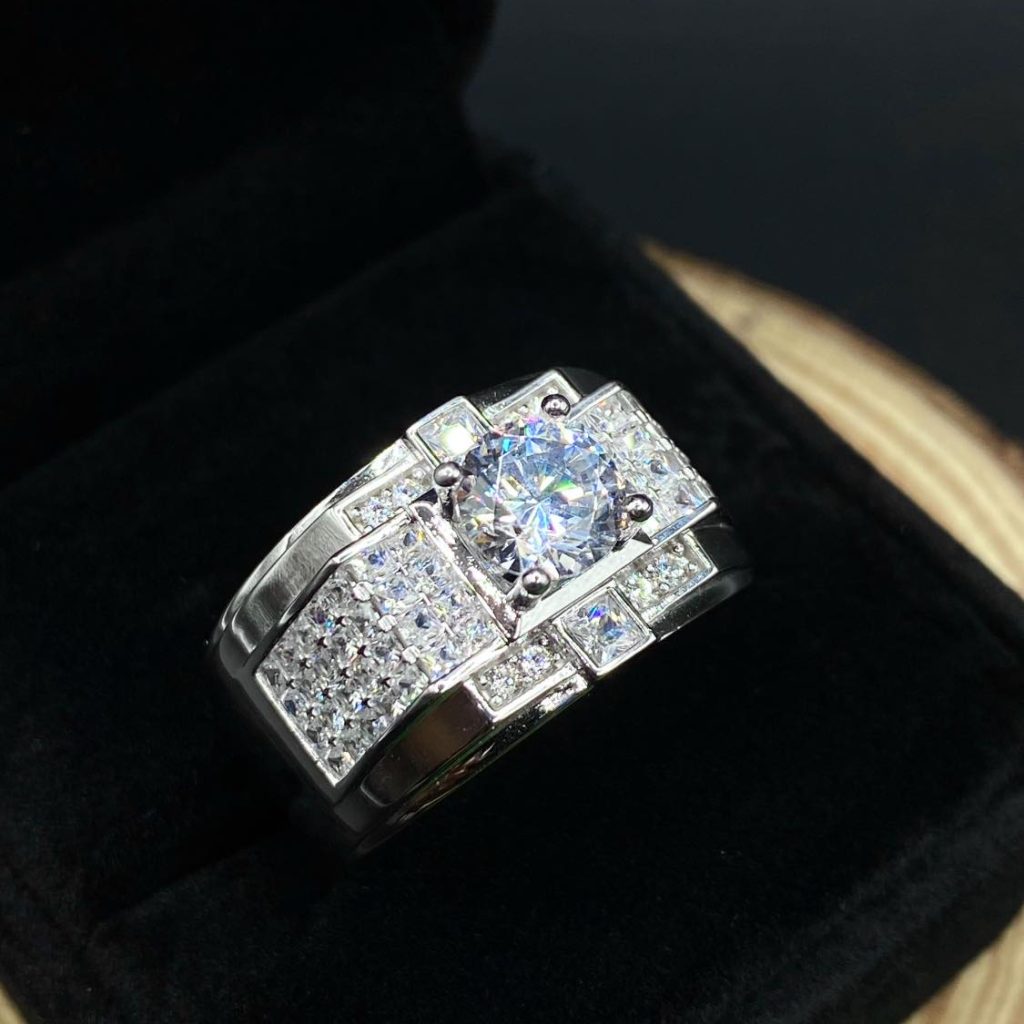 Nhẫn bạc nam đá vuông HKJNNM221150 HKJ