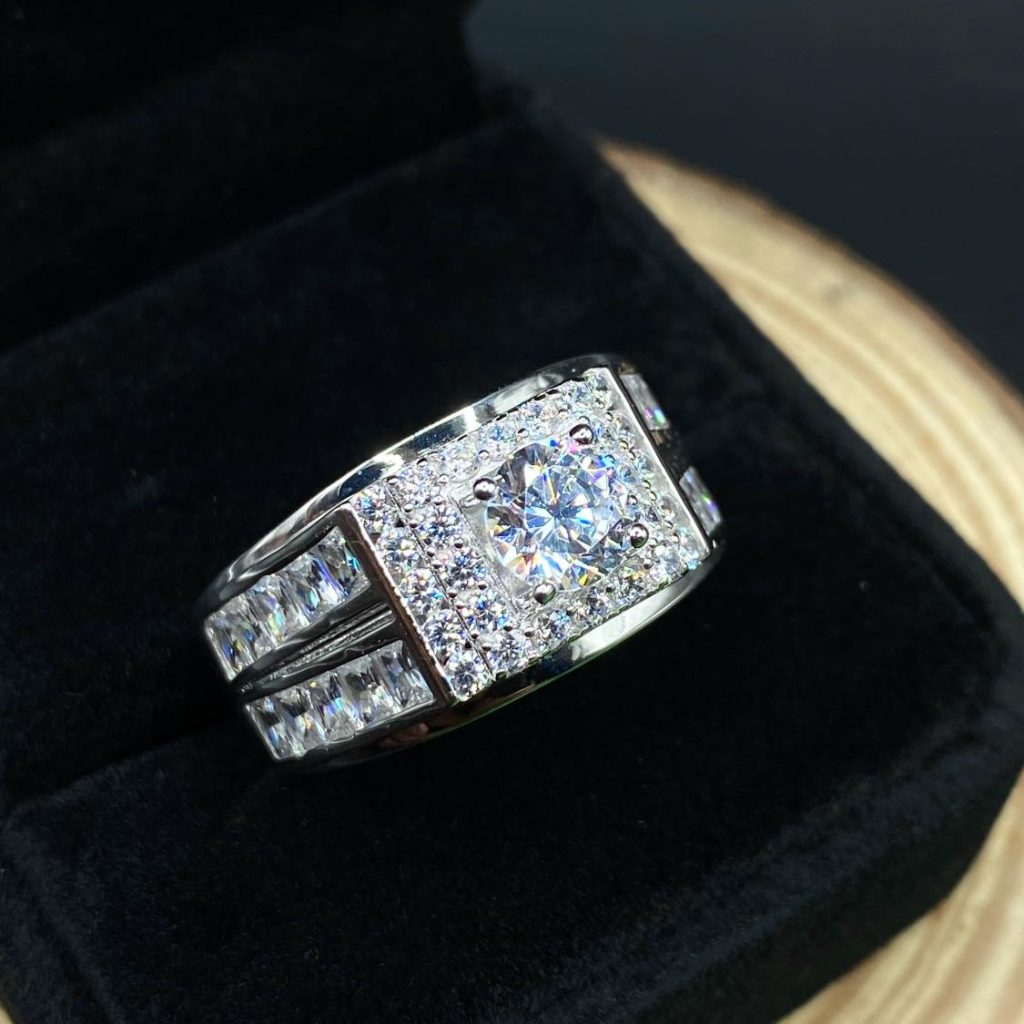 Nhẫn bạc nam đá vuông HKJNNM231050 HKJ